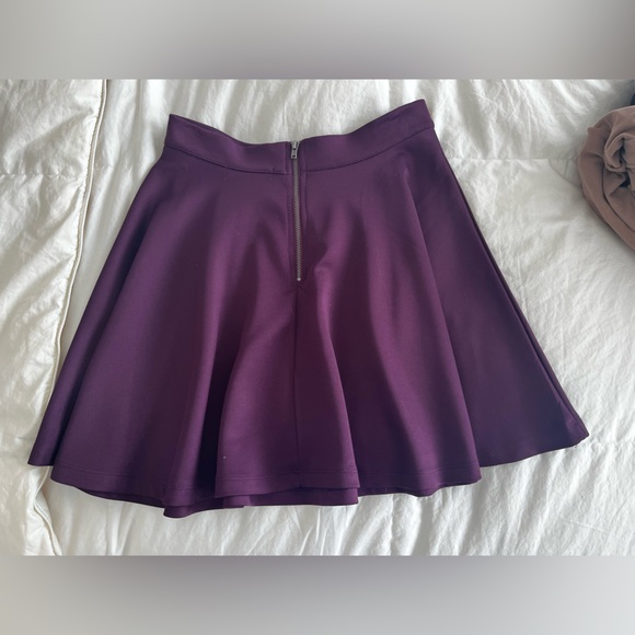 Dark purple mini flared casual skater skirt - Picture 2 of 2